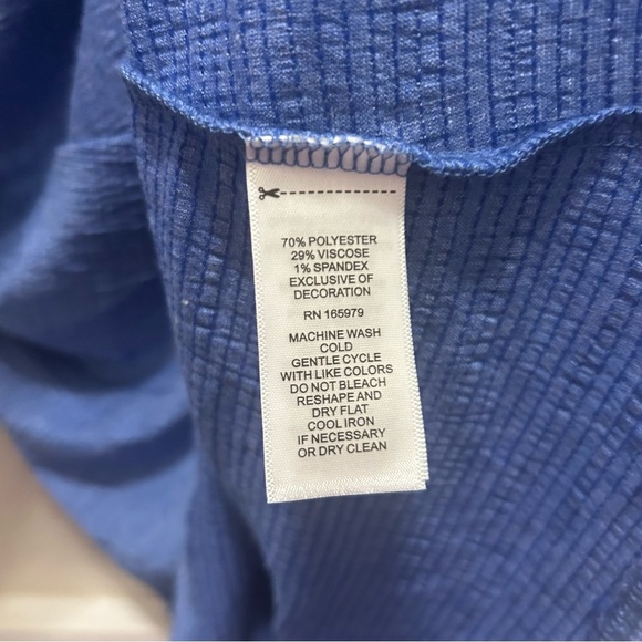 Cable & Gauge Embroidered Tie Front Dolman Sleeve Top NWT M - Picture 6 of 6